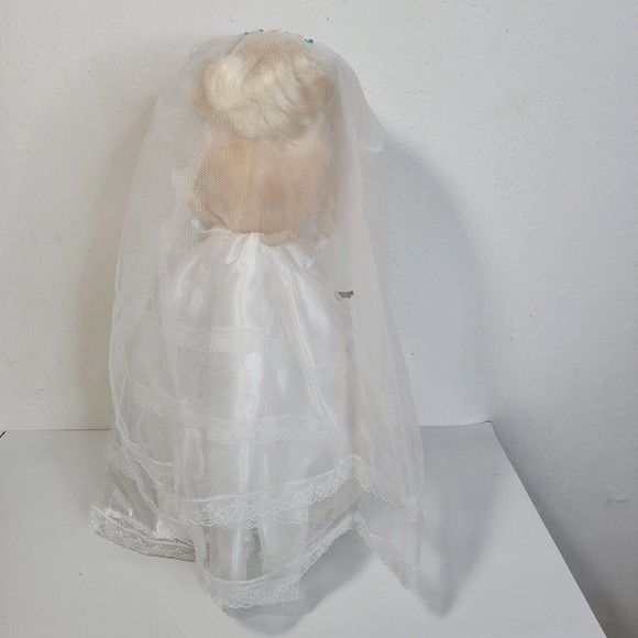 Precious Moments Jessi Bride Doll With Stand 1985 Samuel J Butcher Applause 16" - Picture 6 of 8